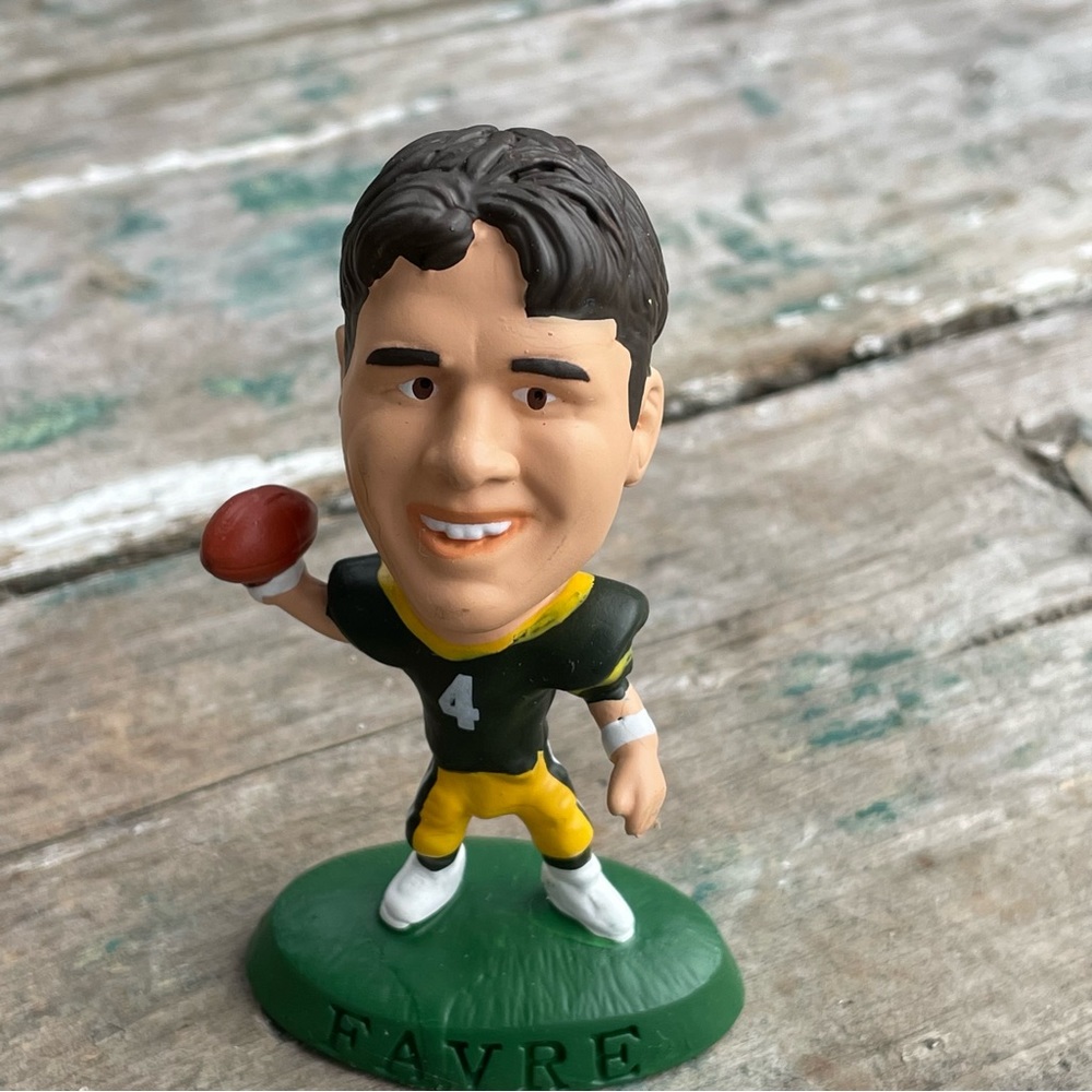 1996 Corinthian Headliner Mini Figure Brett Favre Green Bay Packers NFL
